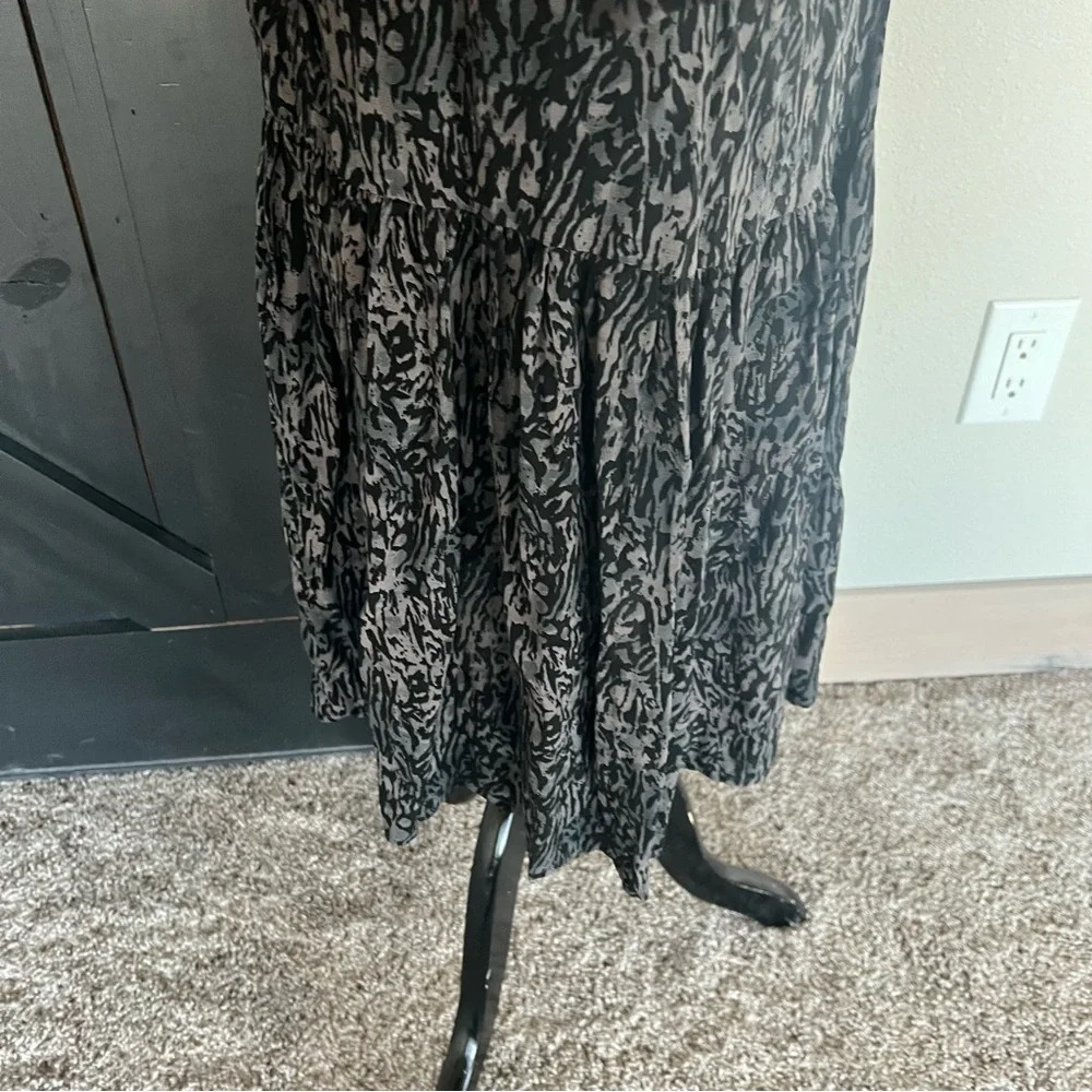 NWOT Rails Beatrice Voile Midi Dress Charcoal Abstract Animal Print Casual XS - Picture 6 of 11